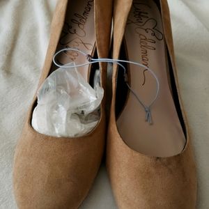 Beige suede block heel